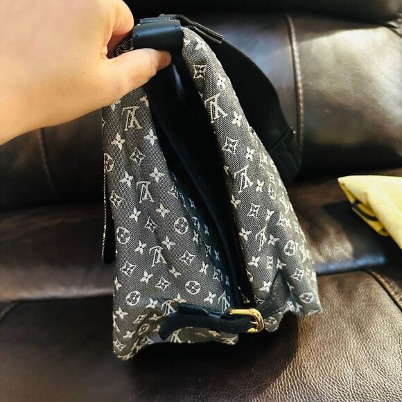 Brand New Louis Vuitton Mini Lin Messenger Baby Bag - Picture 5 of 16